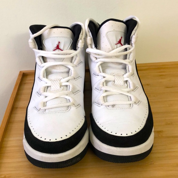 Nike Air Force Basketball Shoes - Picture 1 of 4